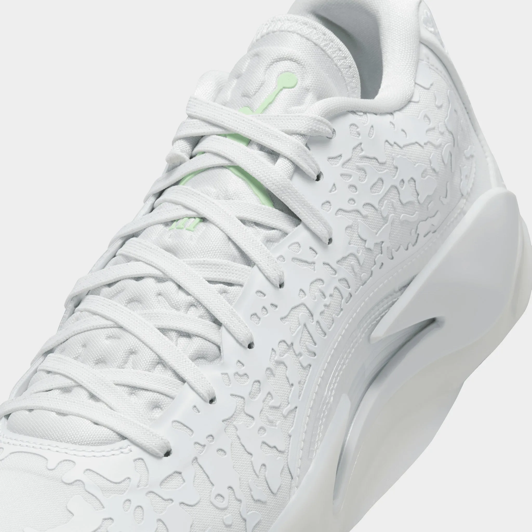 Jordan Zion 3 White / Vapor Green - Off White