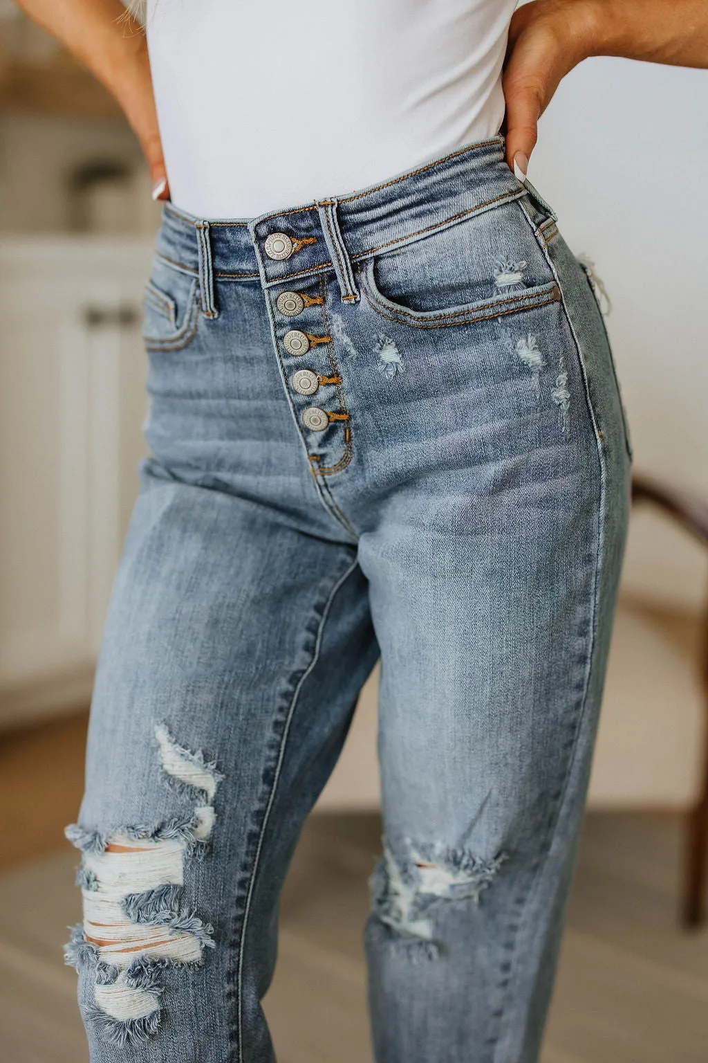 Judy Blue Mid Rise Button Fly Boyfriend Jeans