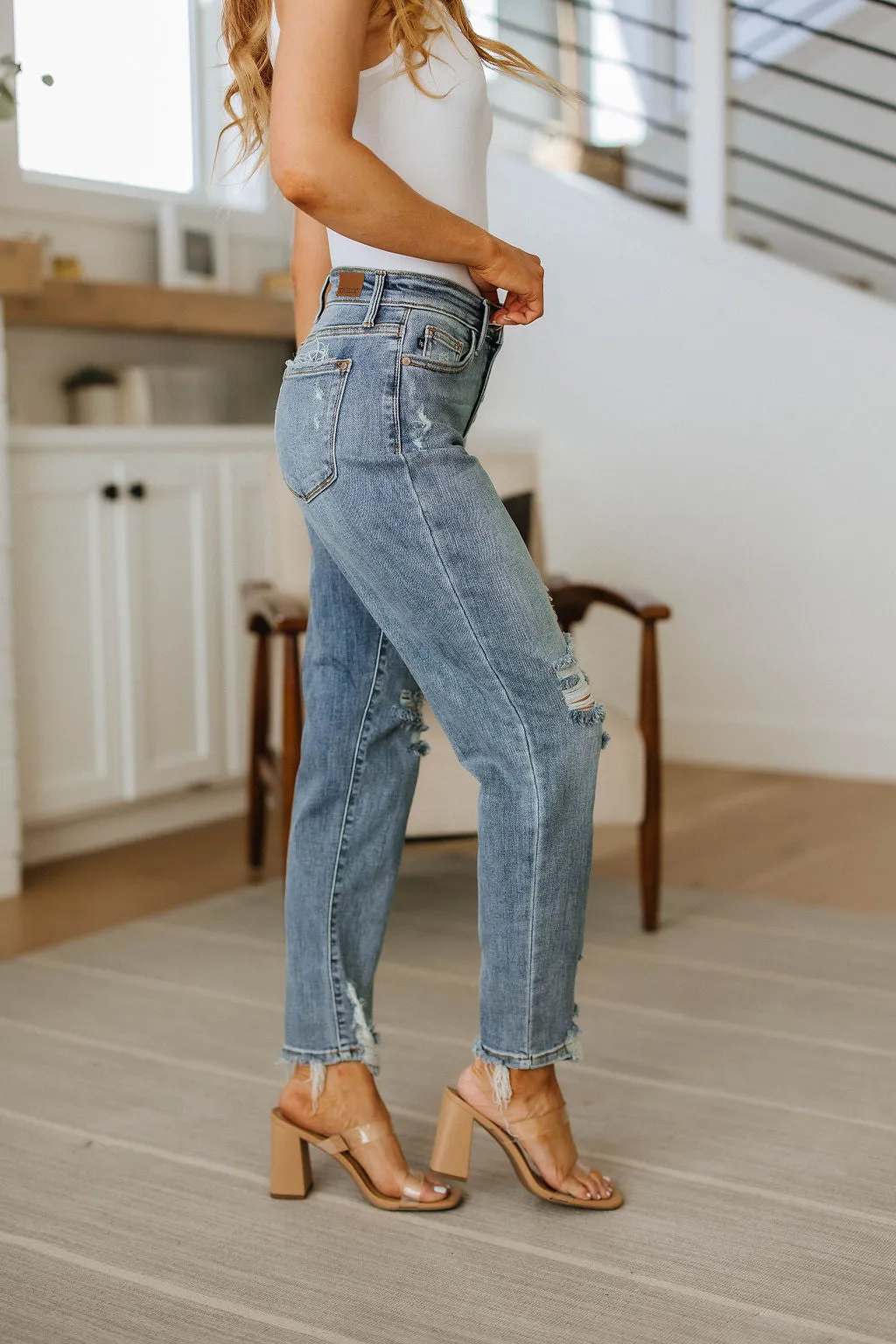 Judy Blue Mid Rise Button Fly Boyfriend Jeans