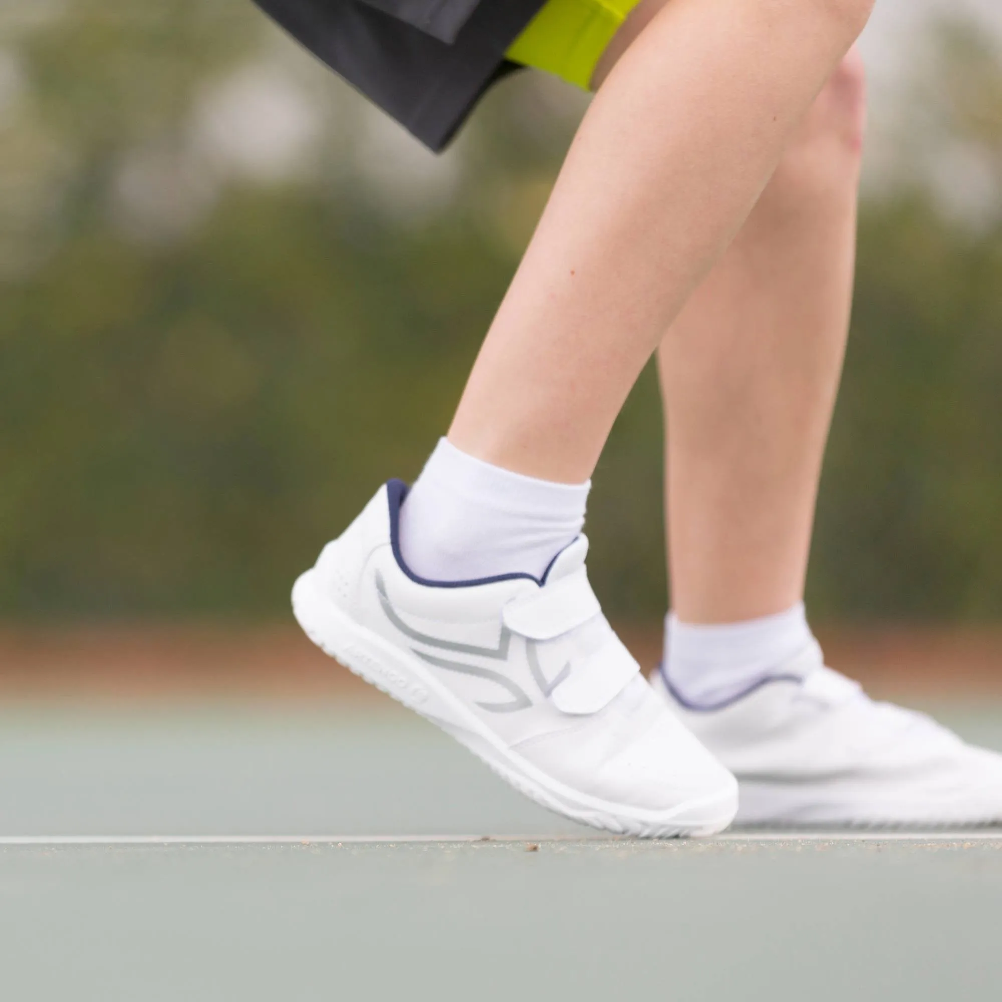 Tennis Shoes TS700 Grip
