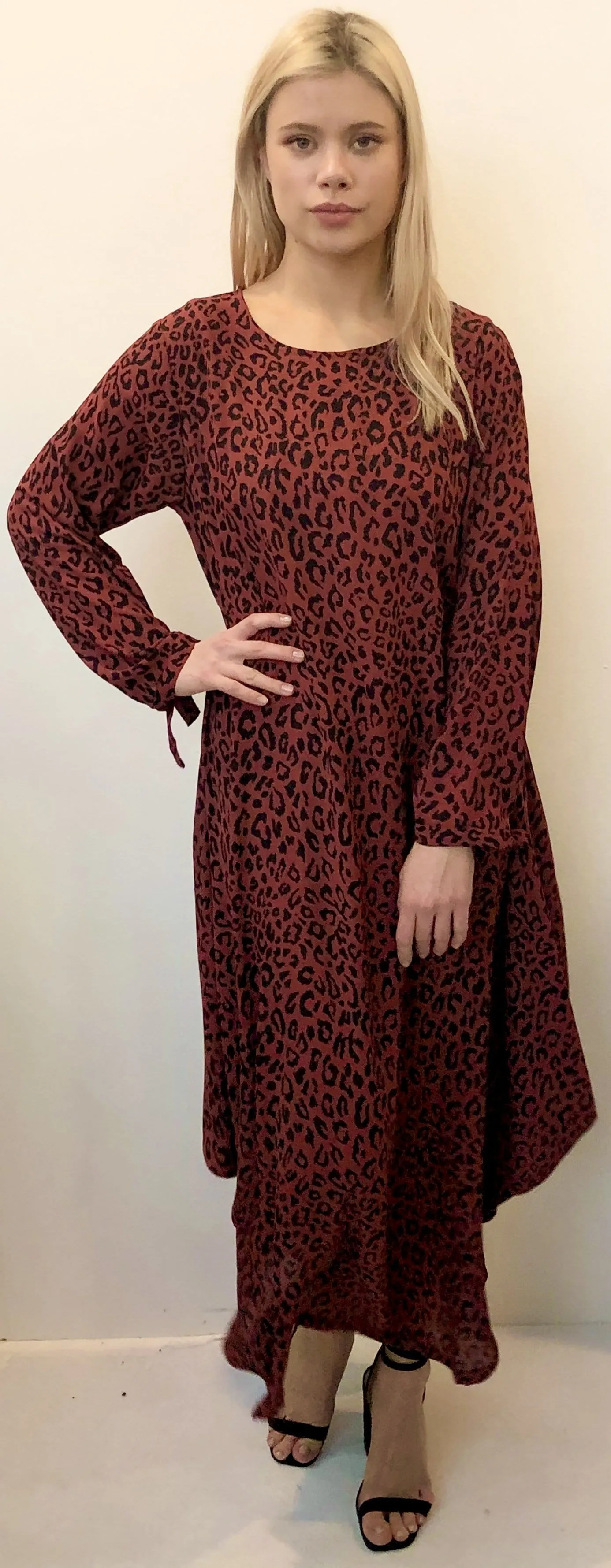 The Oversized Dress - Maroon Animal