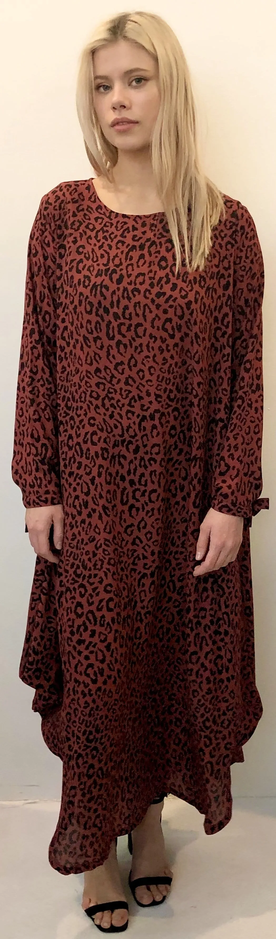 The Oversized Dress - Maroon Animal